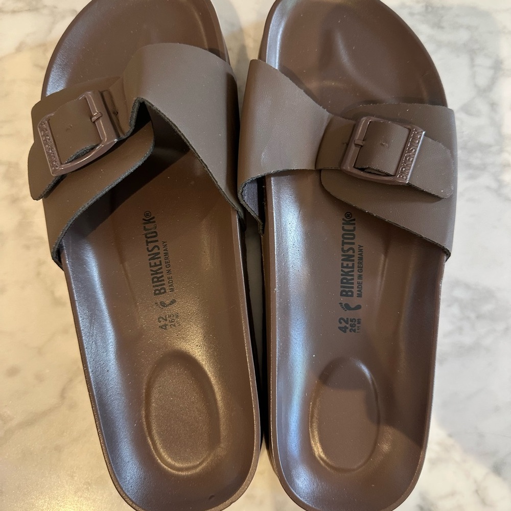 Birkenstock Taupe Buckle Sandals
